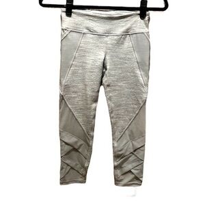 ivivva Girls Capri Gray Mesh Pants Size 10 Lululemon
